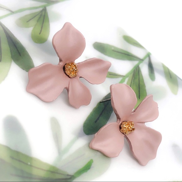 Blush 4 petals Matte Painted Metal Flower Earrings - Picture 2 of 5